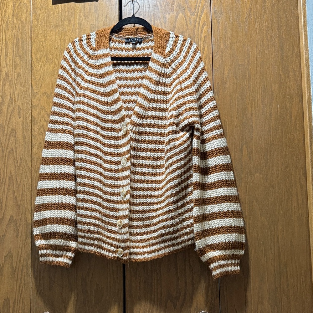 Chic Striped Tan and White Cardigan
